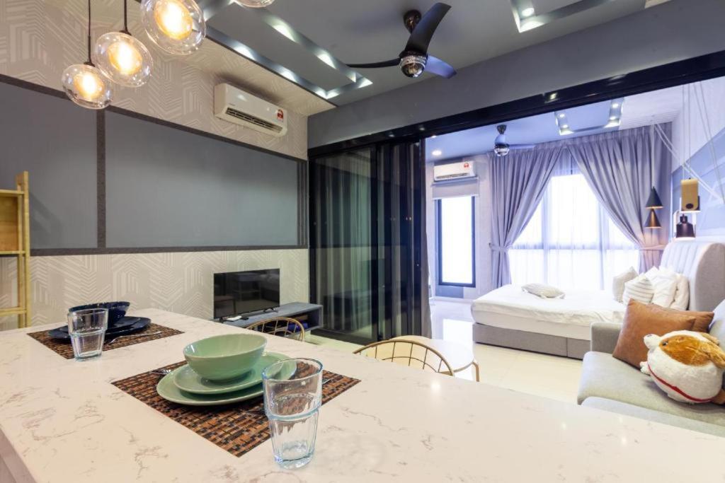 Highpark Suites In Petaling Jaya, Kelana Jaya By Plush Kampong Baharu Sungai Way Екстериор снимка