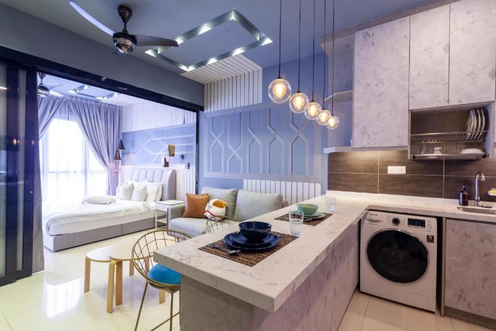 Highpark Suites In Petaling Jaya, Kelana Jaya By Plush Kampong Baharu Sungai Way Екстериор снимка