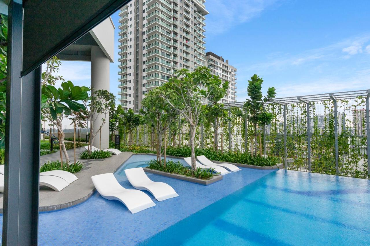 Highpark Suites In Petaling Jaya, Kelana Jaya By Plush Kampong Baharu Sungai Way Екстериор снимка